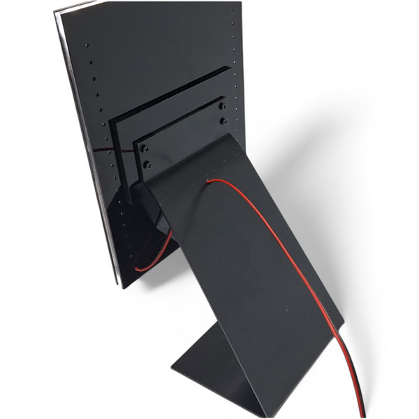 Svetleca Led tabla-na-postolju